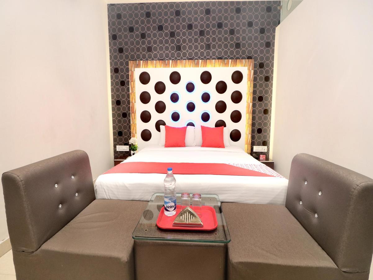 Oyo 14829 Hotel J Cruise Λουντιάνα Εξωτερικό φωτογραφία